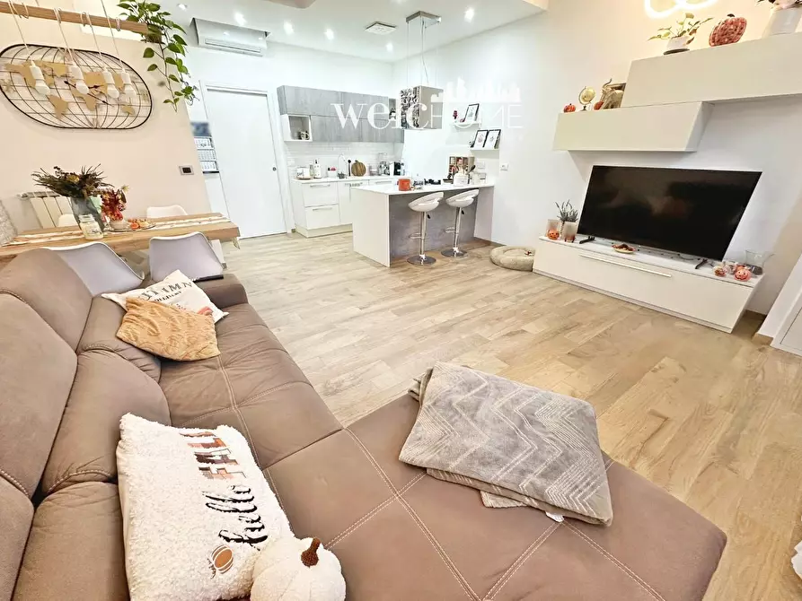 Immagine 2 di Appartamento in vendita  a Campi Bisenzio