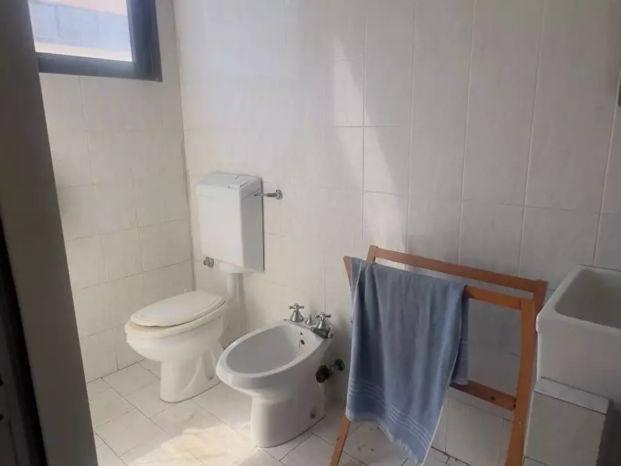 Immagine 14 di Attività artigianale in affitto  a Colle Di Val D'elsa