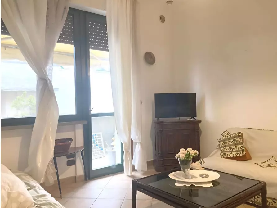 Immagine 3 di Appartamento in vendita  a Viareggio