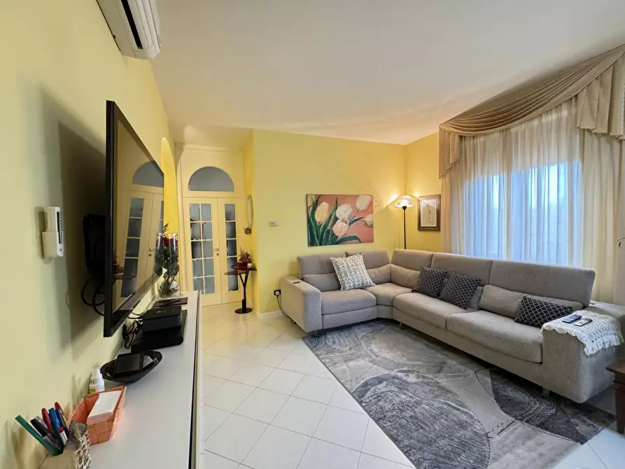 Immagine 21 di Appartamento in vendita  a Empoli