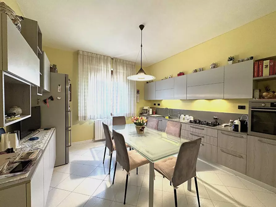 Immagine 17 di Appartamento in vendita  a Empoli