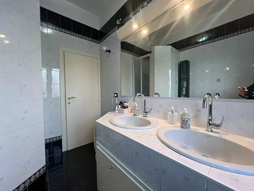 Immagine 37 di Appartamento in vendita  a Empoli