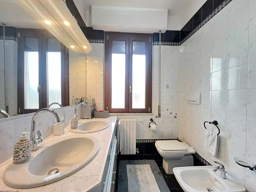 Immagine 38 di Appartamento in vendita  a Empoli