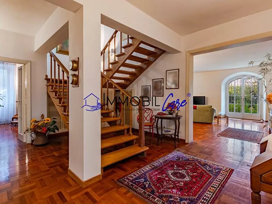 Immagine 1 di Porzione di casa in vendita  a Livorno