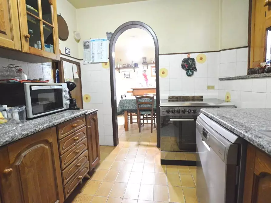 Immagine 8 di Terratetto in vendita  a Lucca