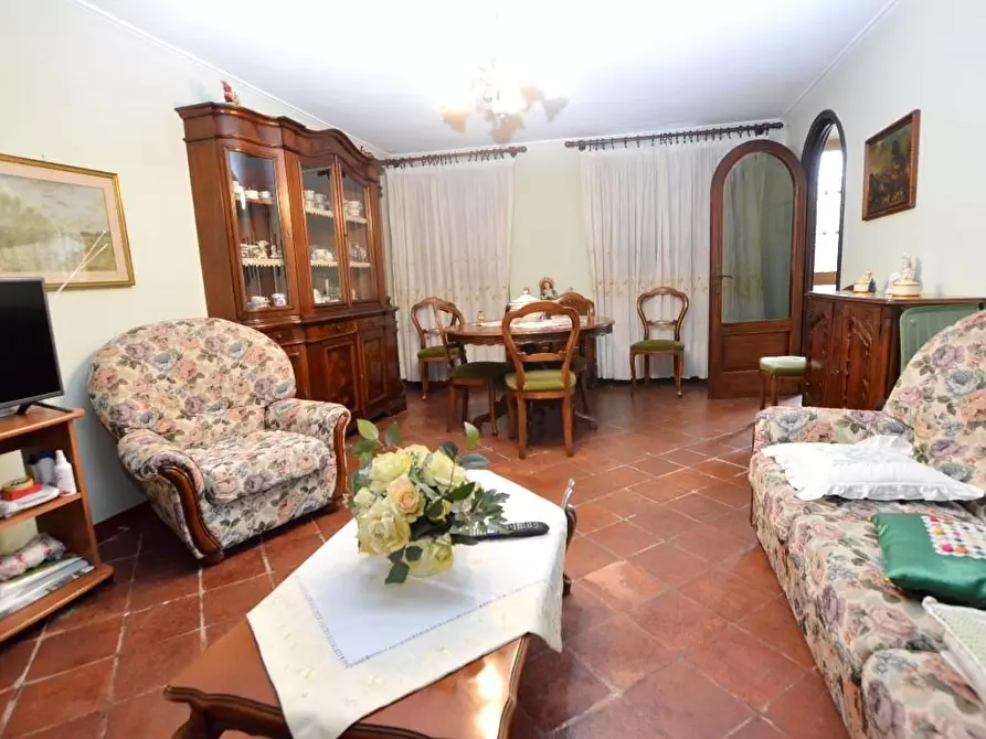 Immagine 3 di Terratetto in vendita  a Lucca