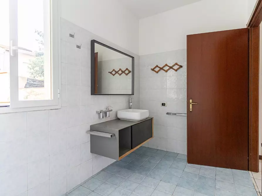 Immagine 18 di Appartamento in vendita  a Fucecchio