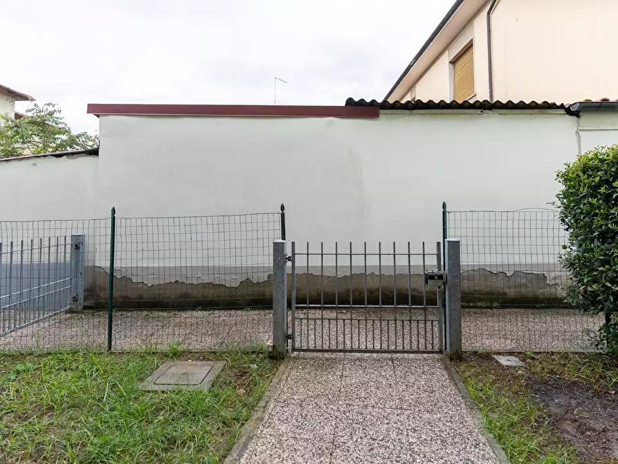 Immagine 22 di Appartamento in vendita  a Fucecchio