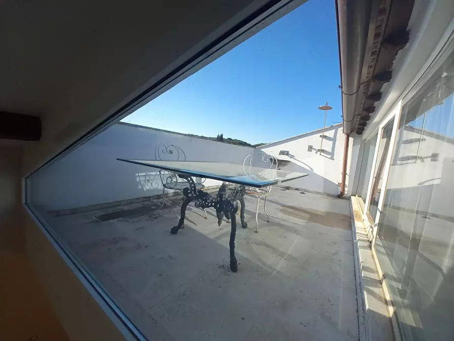 Immagine 27 di Appartamento in vendita  a Camaiore