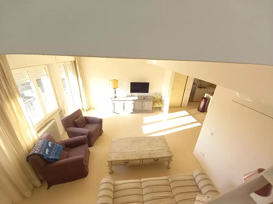 Immagine 16 di Appartamento in vendita  a Camaiore