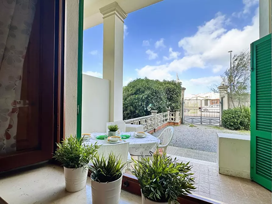 Immagine 16 di Appartamento in vendita  a Rosignano Marittimo