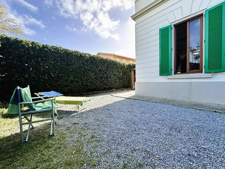 Immagine 3 di Appartamento in vendita  a Rosignano Marittimo