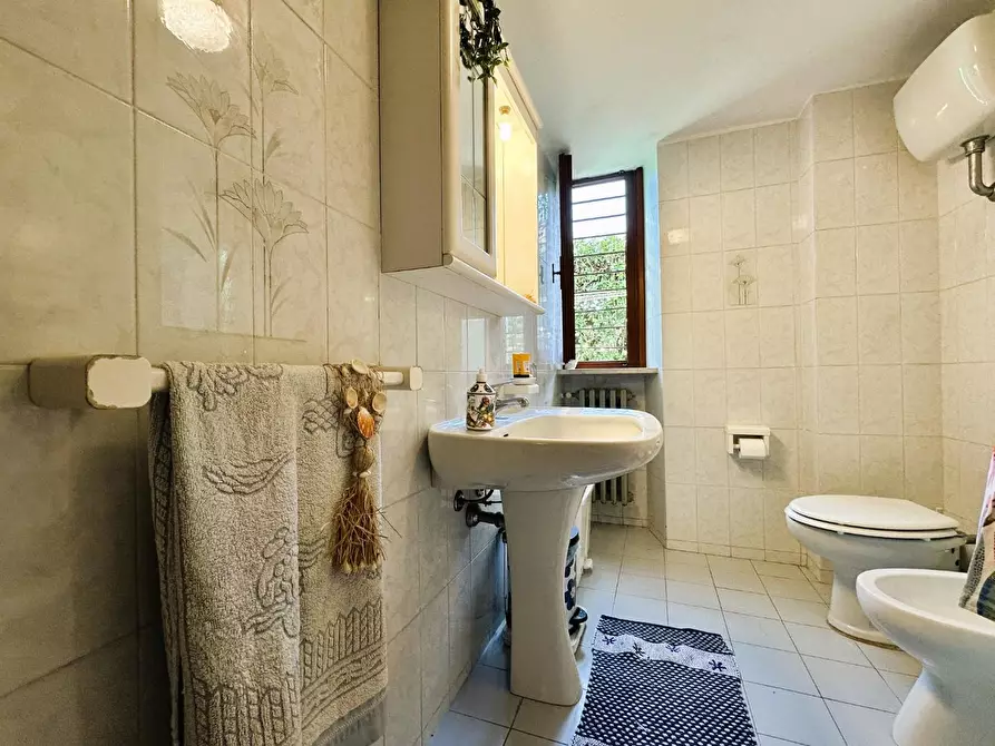 Immagine 13 di Appartamento in vendita  a Rosignano Marittimo