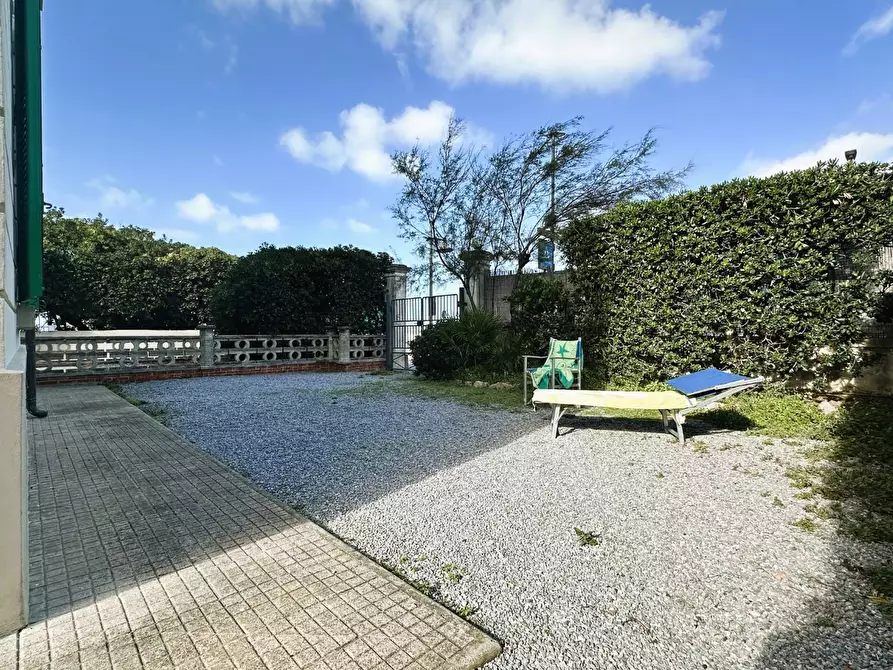 Immagine 20 di Appartamento in vendita  a Rosignano Marittimo