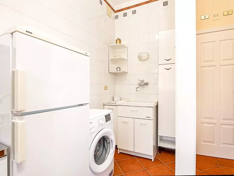 Immagine 6 di Appartamento in vendita  a Camaiore