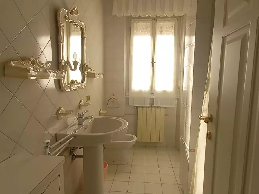 Immagine 29 di Appartamento in vendita  a Camaiore