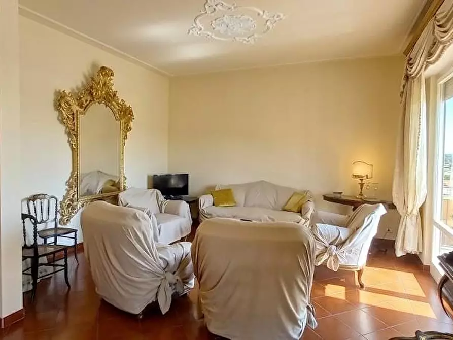 Immagine 29 di Appartamento in vendita  a Camaiore