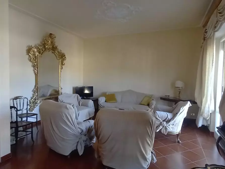 Immagine 18 di Appartamento in vendita  a Camaiore