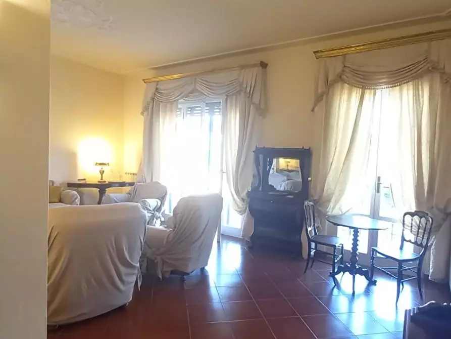 Immagine 13 di Appartamento in vendita  a Camaiore