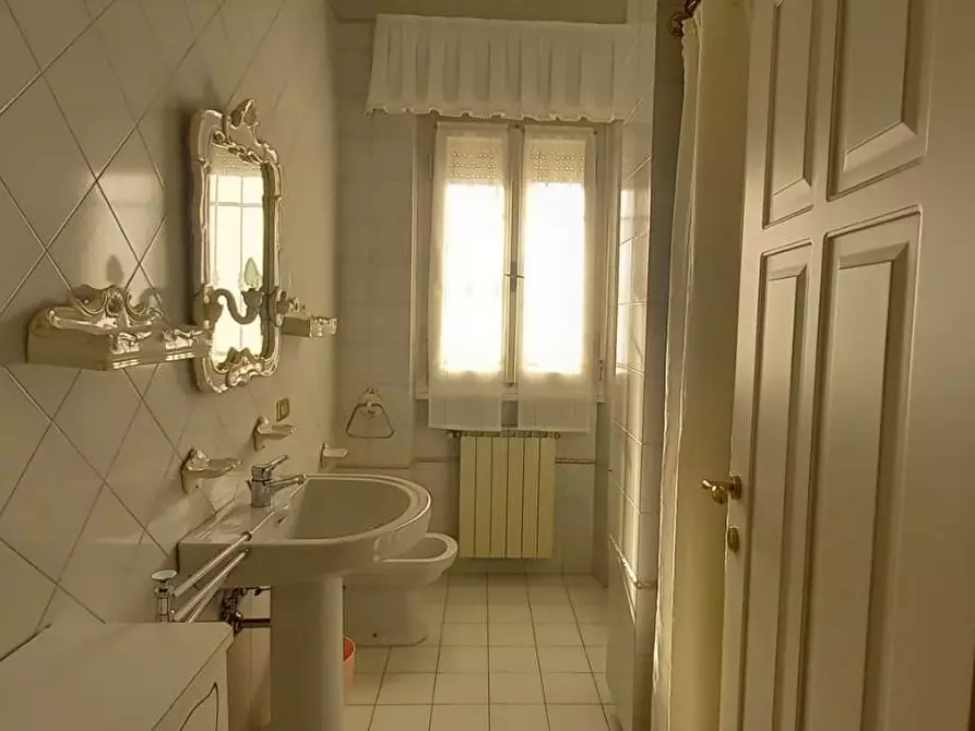 Immagine 24 di Appartamento in vendita  a Camaiore