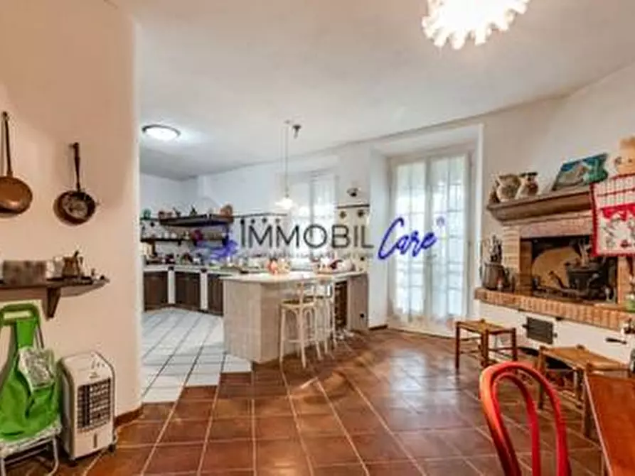 Immagine 2 di Appartamento in vendita  a Livorno