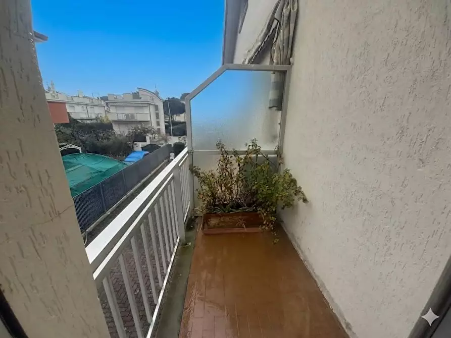 Immagine 13 di Appartamento in vendita  a Camaiore