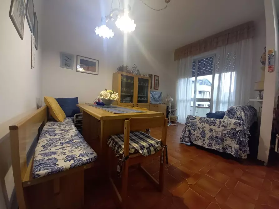 Immagine 3 di Appartamento in vendita  a Camaiore