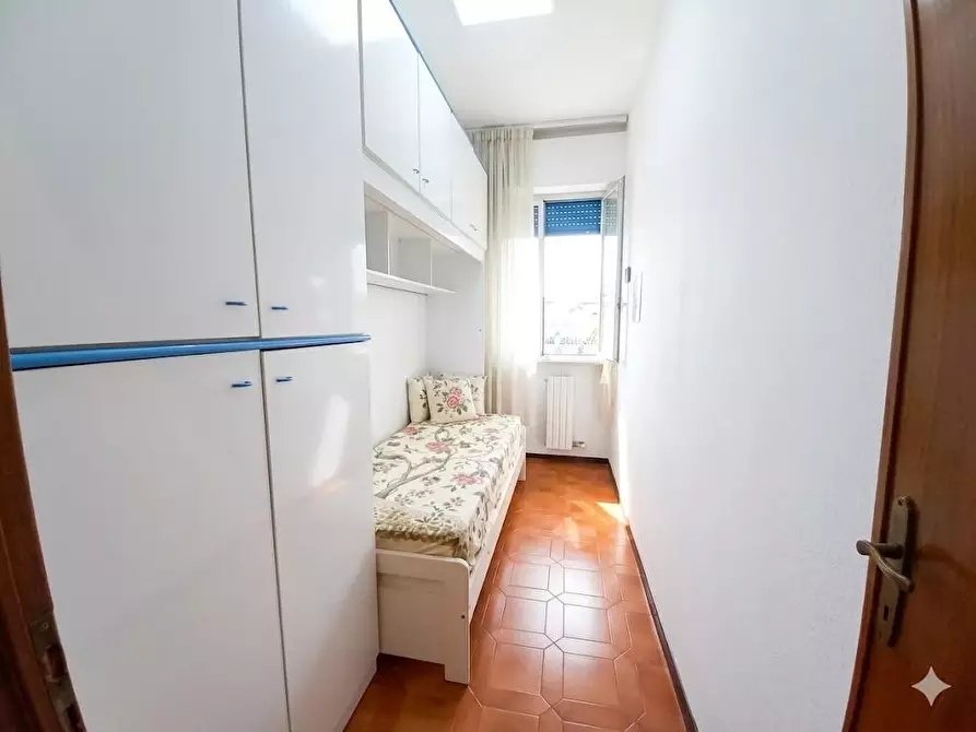Immagine 8 di Appartamento in vendita  a Camaiore