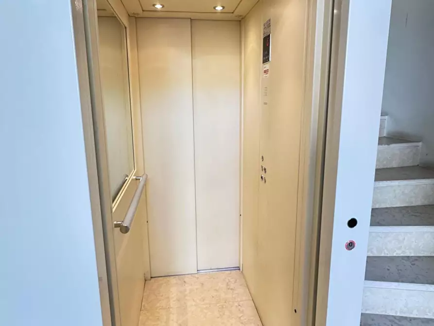 Immagine 3 di Appartamento in vendita  a Pisa