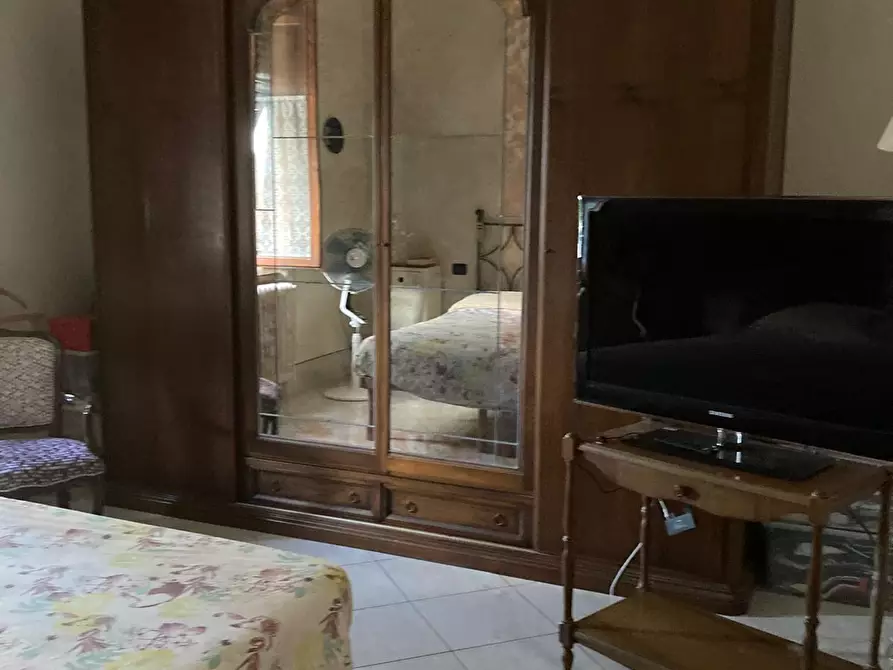 Immagine 17 di Appartamento in vendita  a Pisa