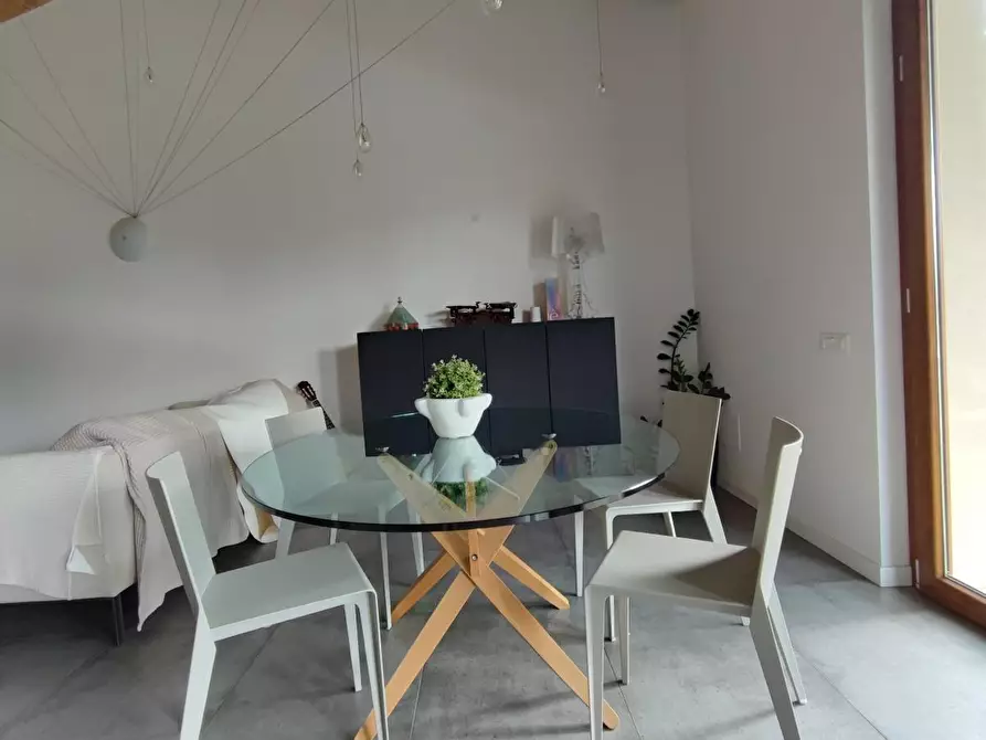 Immagine 4 di Casa trifamiliare in affitto  a Castelnuovo Magra