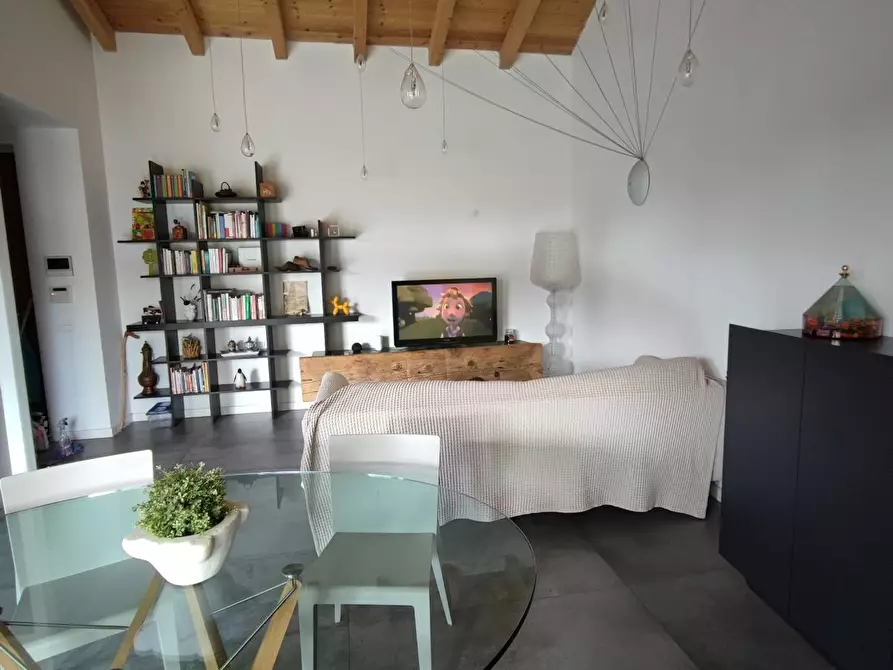 Immagine 5 di Casa trifamiliare in affitto  a Castelnuovo Magra