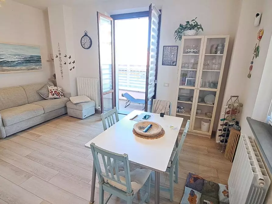 Immagine 4 di Appartamento in vendita  a Rosignano Marittimo
