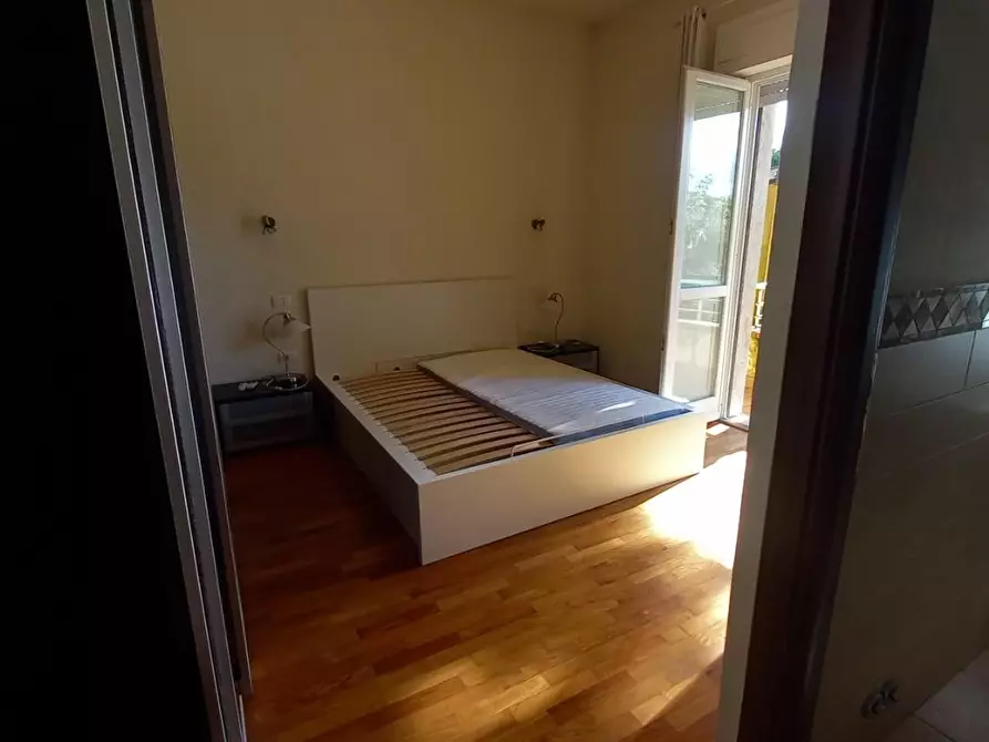 Immagine 37 di Casa trifamiliare in vendita  a Camaiore