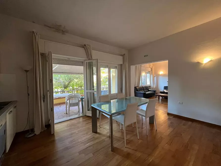 Immagine 31 di Casa trifamiliare in vendita  a Camaiore