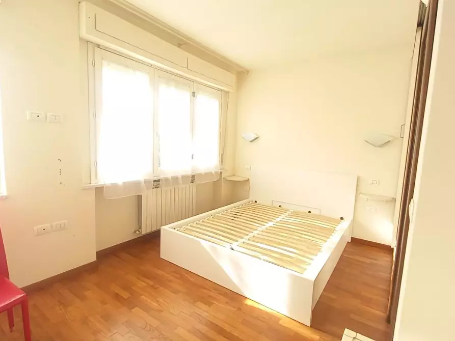 Immagine 36 di Casa trifamiliare in vendita  a Camaiore