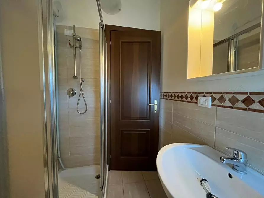 Immagine 62 di Casa trifamiliare in vendita  a Camaiore