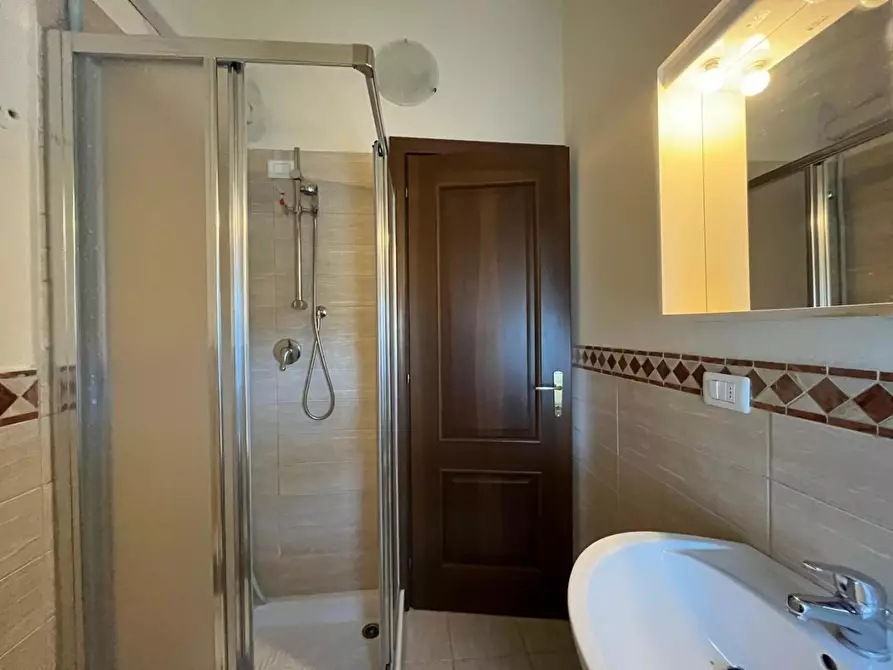 Immagine 54 di Casa trifamiliare in vendita  a Camaiore