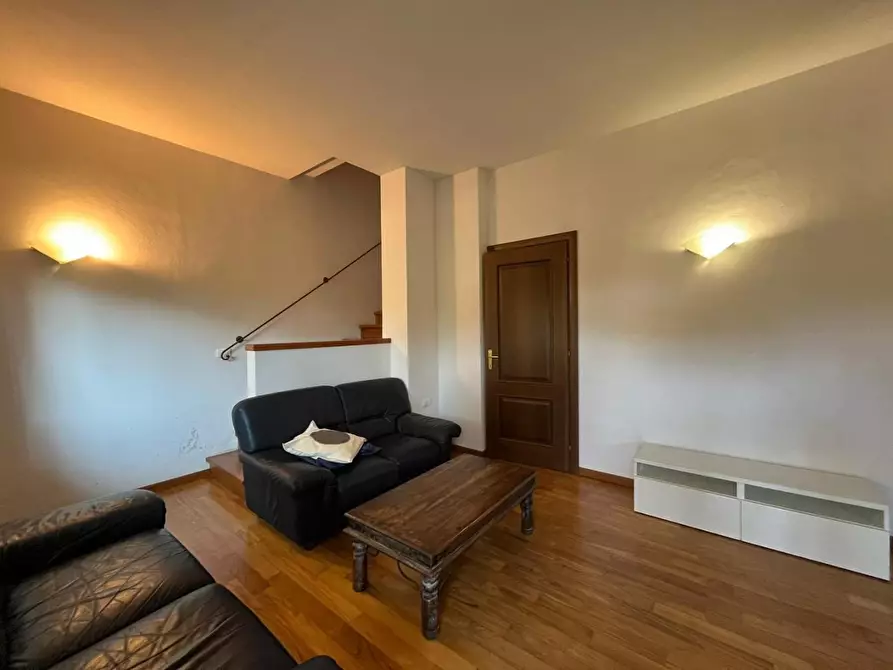 Immagine 12 di Casa trifamiliare in vendita  a Camaiore