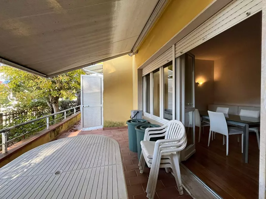 Immagine 23 di Casa trifamiliare in vendita  a Camaiore