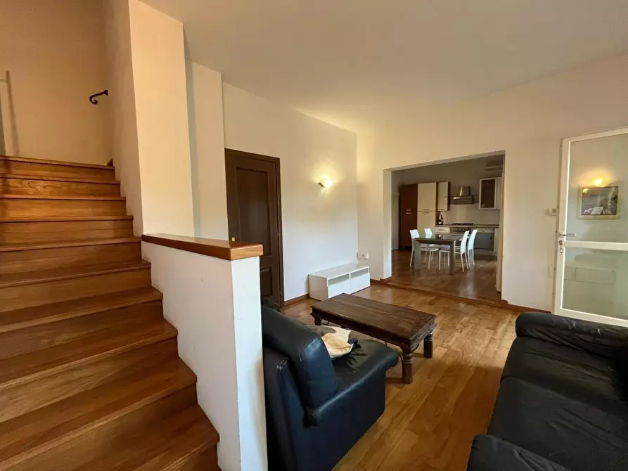Immagine 69 di Casa trifamiliare in vendita  a Camaiore