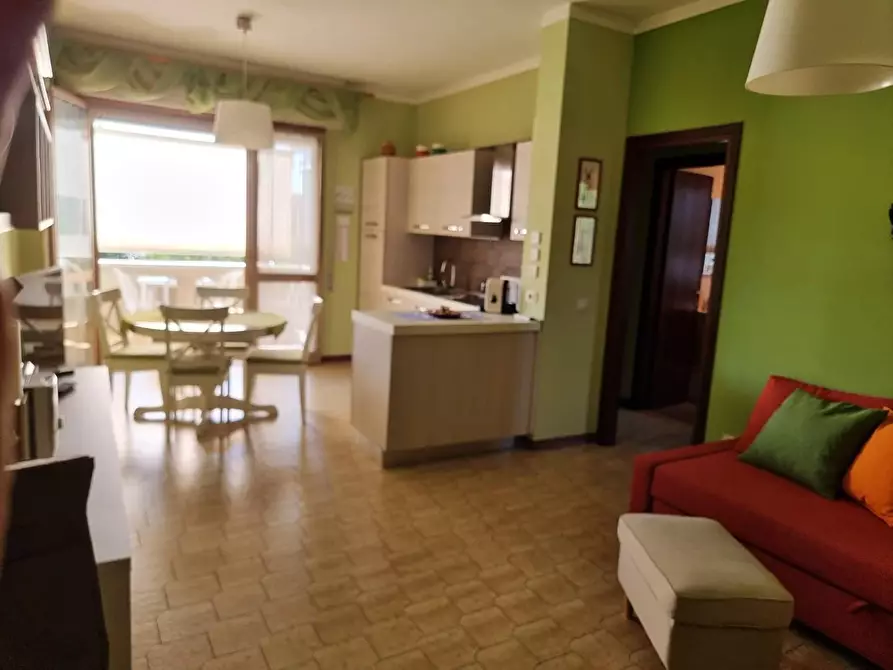 Immagine 17 di Appartamento in vendita  a Viareggio