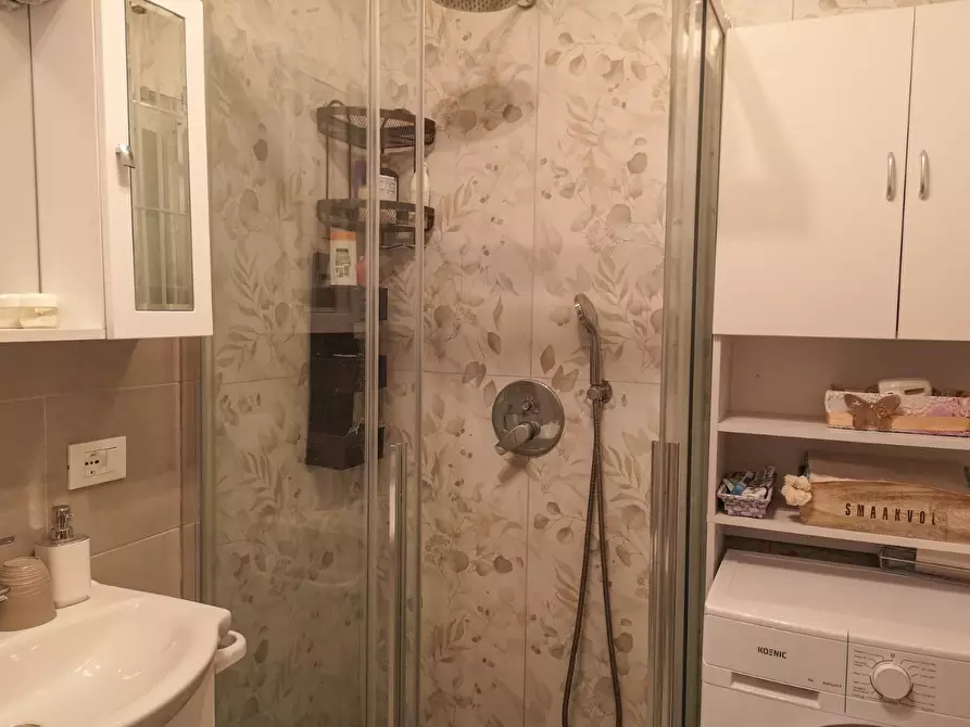 Immagine 21 di Appartamento in vendita  a Massa