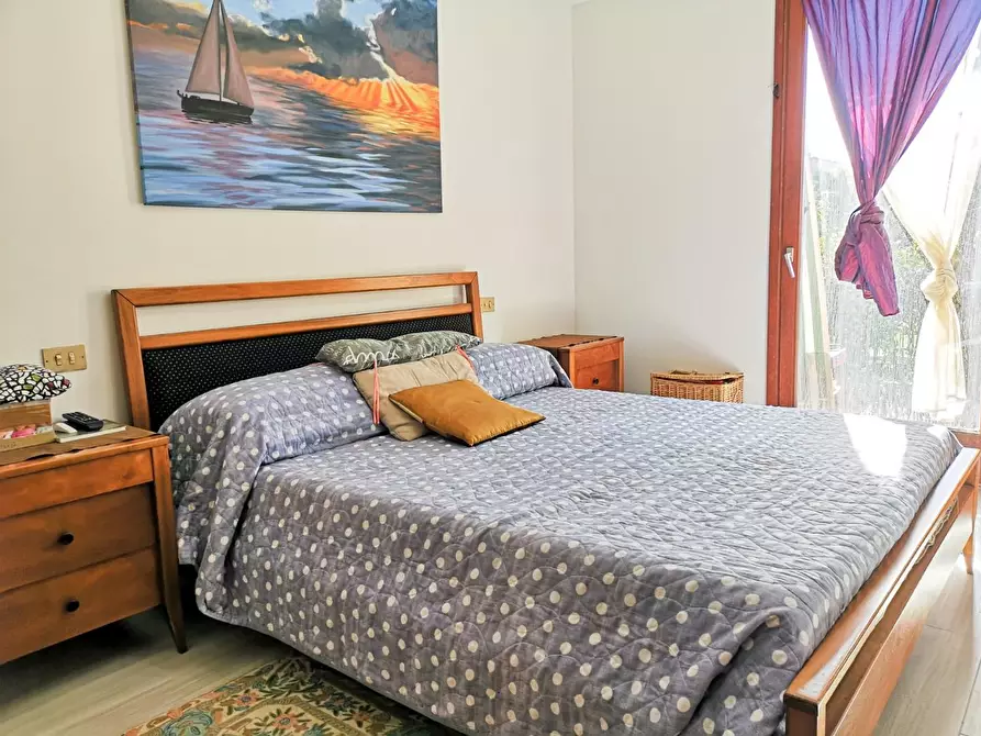 Immagine 13 di Appartamento in vendita  a Massa