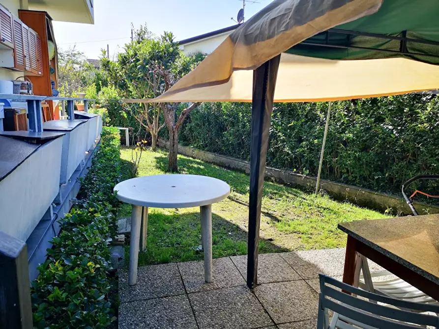 Immagine 25 di Appartamento in vendita  a Massa