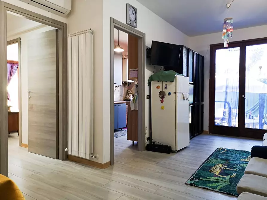 Immagine 7 di Appartamento in vendita  a Massa