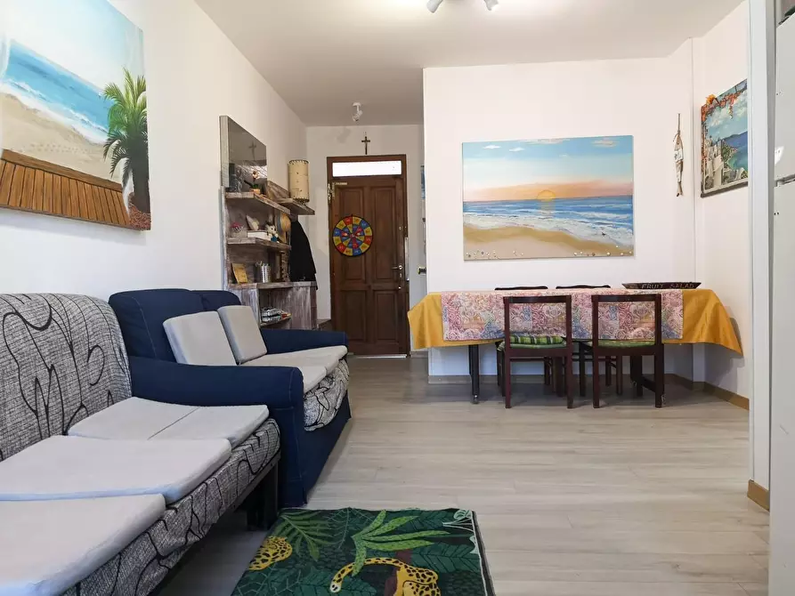 Immagine 4 di Appartamento in vendita  a Massa