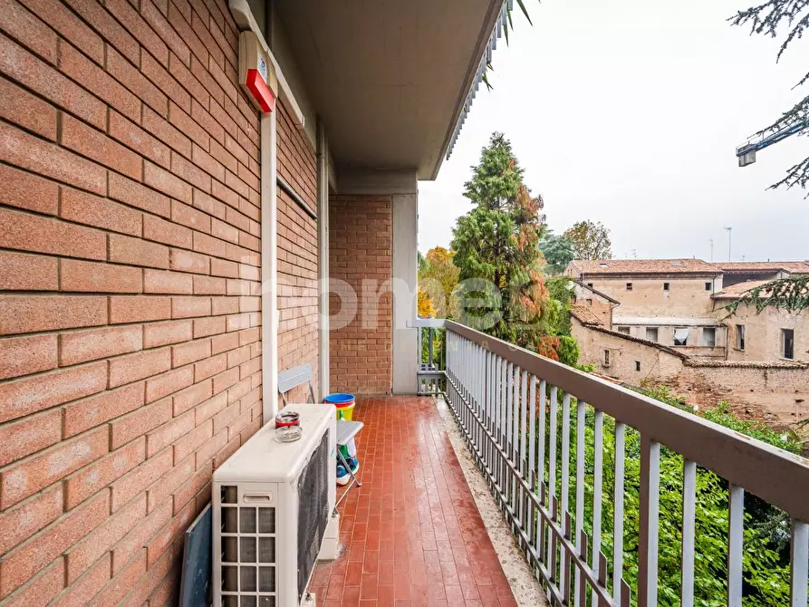 Immagine 45 di Appartamento in vendita  a Reggio Nell'emilia