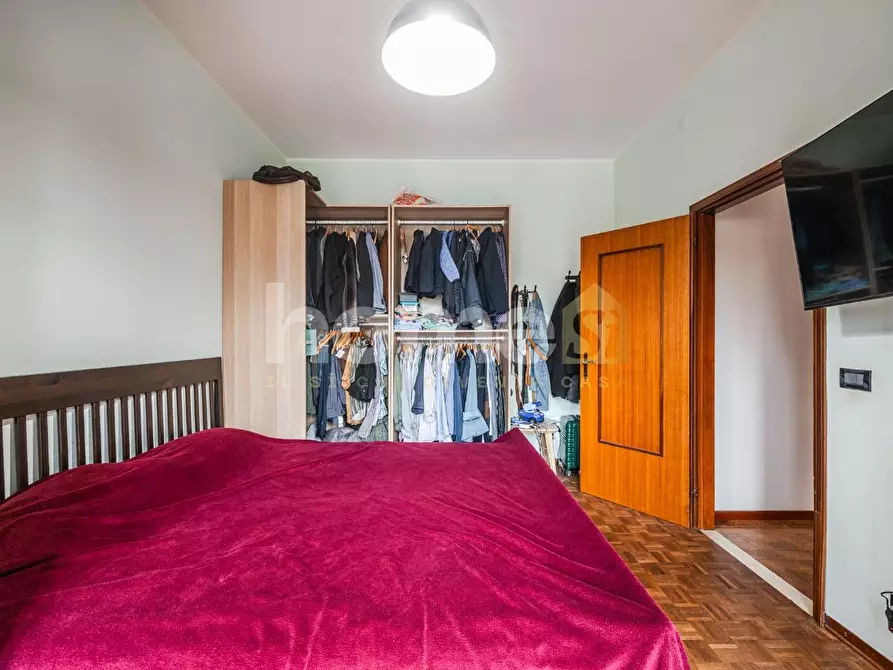 Immagine 25 di Appartamento in vendita  a Reggio Nell'emilia