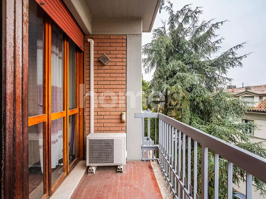 Immagine 34 di Appartamento in vendita  a Reggio Nell'emilia